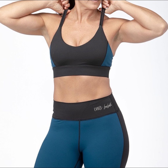 Evree x Barbella Box Leggings - Picture 2 of 6